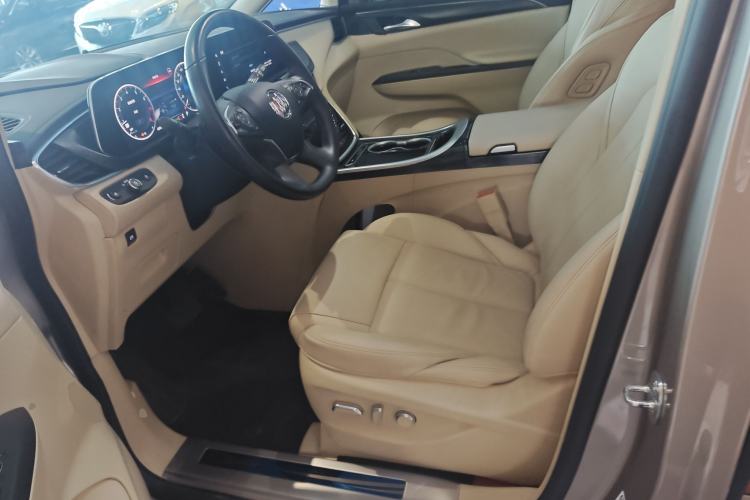 Used Buick GL8 2022 ES Landtrek 653T Luxury Edition