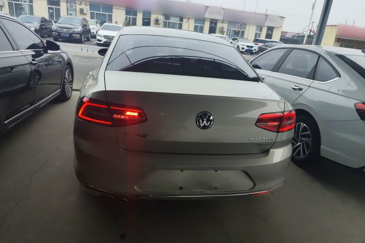 Used Volkswagen Magotan 2018 330TSI DSG Advanced Model
