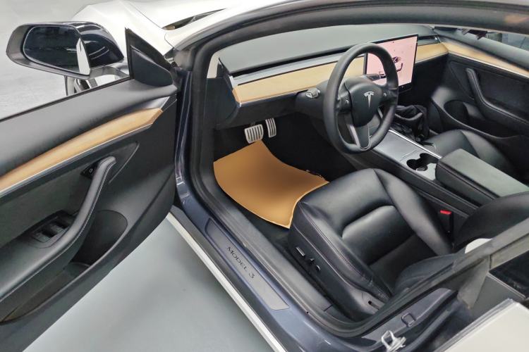 Used Tesla Model 3 2021 Revised Version II – Performance High-Performance All-Wheel-Drive Edition
