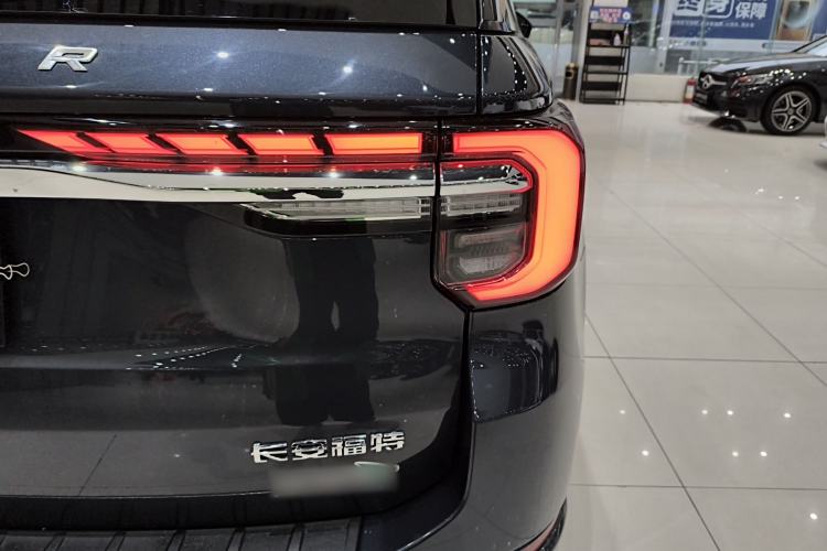 Used Ford Explorer 2023 EcoBoost 285 Four-Wheel Drive Titanium Edition 7-Seater
