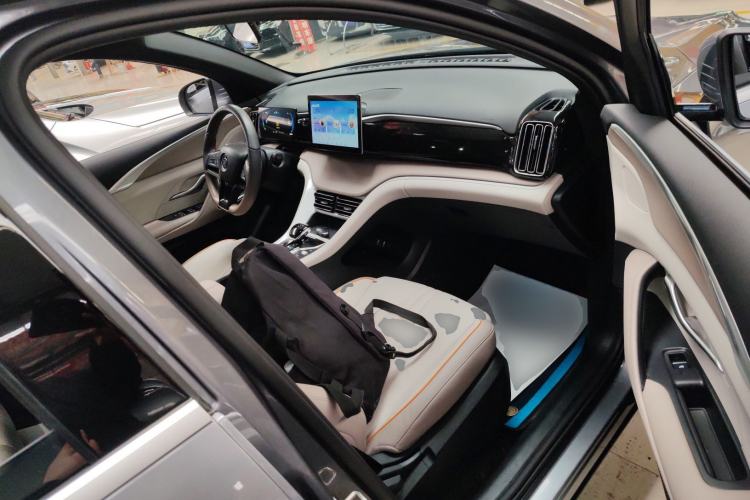 Used BYD Song Pro New Energy 2024 HONOR Edition DM-i 71KM Navigation Model