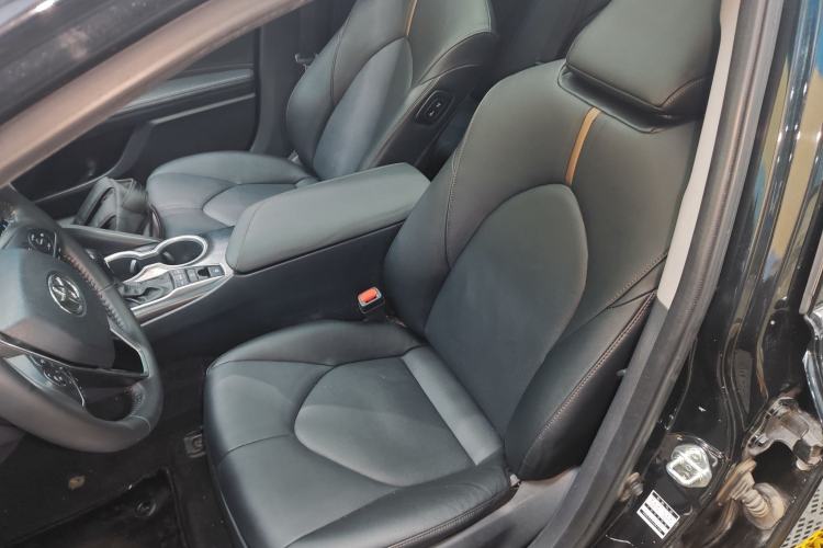 Used Toyota Camry 2021 2.5G Luxury Edition Left Front Seat