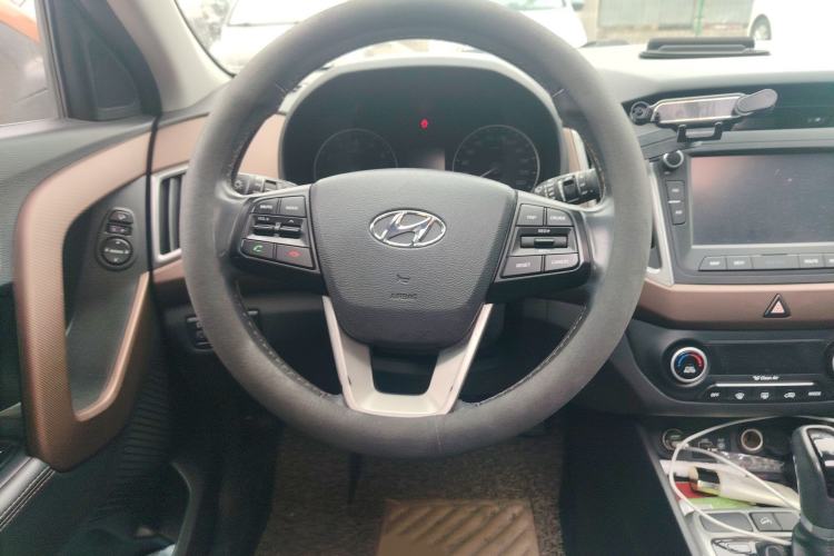 Used Hyundai ix25 2015 2.0L Automatic Two-Wheel Drive Intelligent GLS