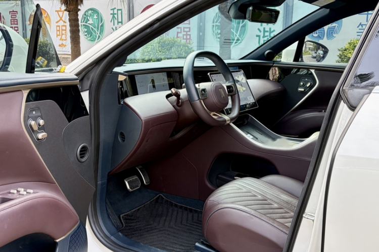 Used Avatr 11 2022 Long-Range Dual-Motor Luxury Edition 5 Seats
