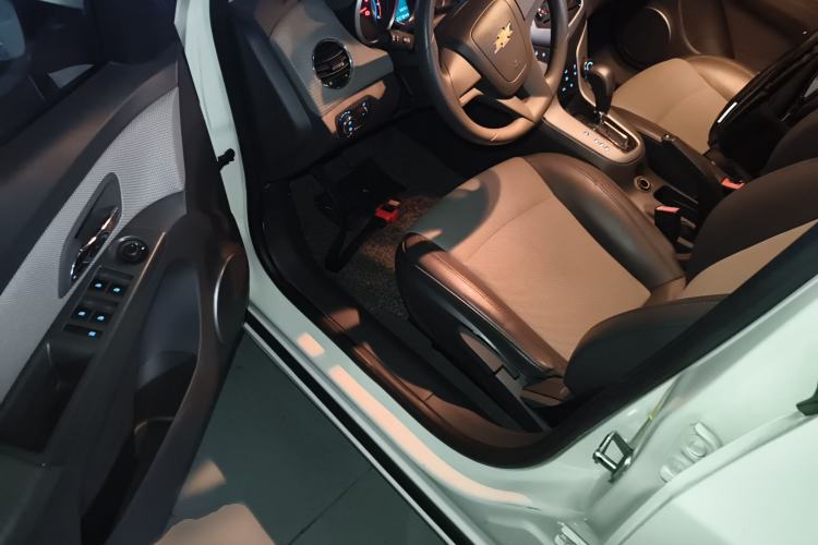 Used Chevrolet Cruze 2013 1.8L SE AT