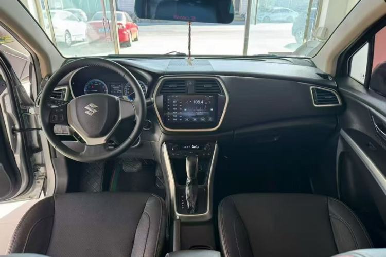 Used Suzuki S-Cross 2014 1.6L CVT Two-Wheel Drive Elite Version