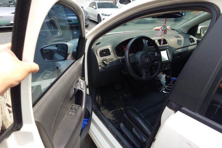 Used Volkswagen Polo 2013 1.4L Automatic Comfort Edition