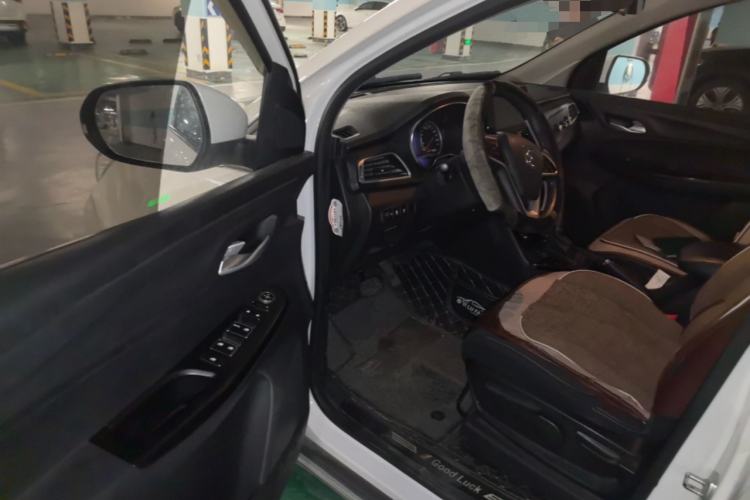 Used Baojun 730 2019 1.5T CVT Fashion Model 7 Seats China VI Emission Standard Driver Seat