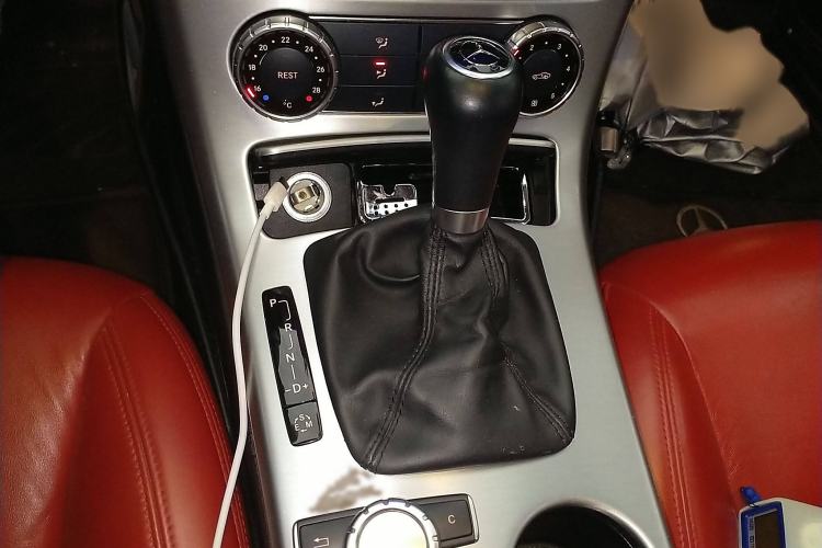 Used Mercedes-Benz SLK-Class 2011 SLK 200 Fashion Model
