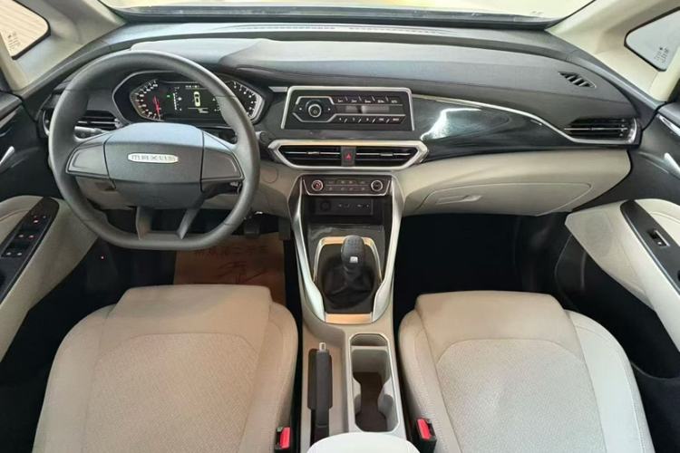 Used SAIC MAXUS G50 2024 1.5T Manual Comfort A Trim