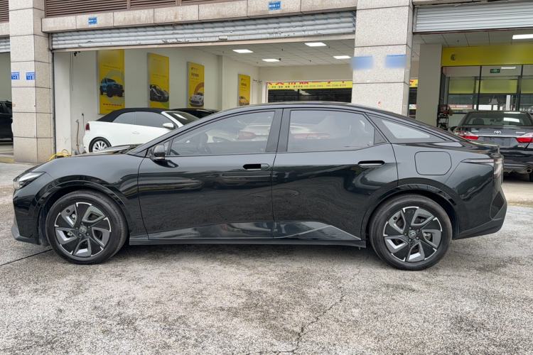 Used Toyota bZ3 2024 517 km Elite PRO