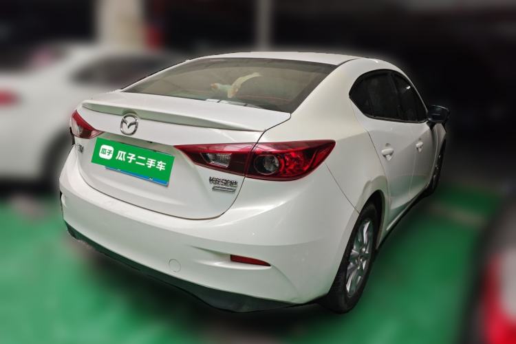 Used Mazda 3 Axela 2014 Sedan 1.5L Automatic Comfort Model

