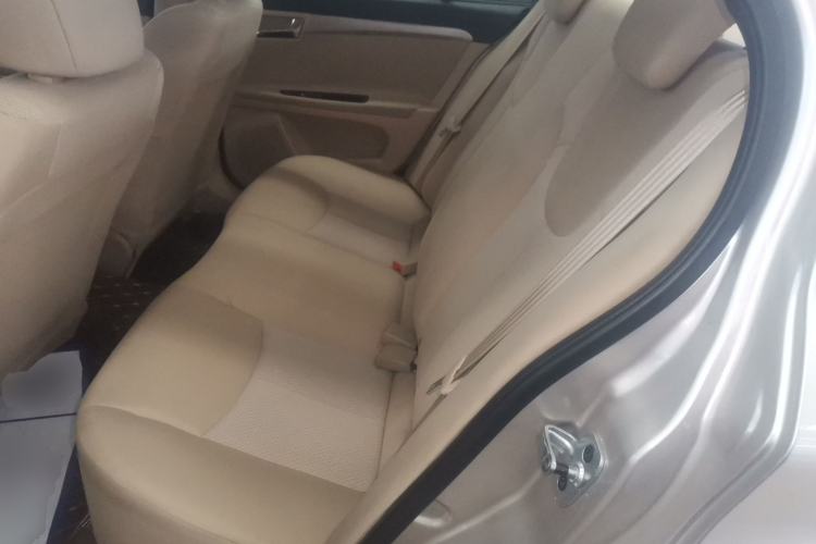 Used Roewe 350 2015 1.5L Manual Luxury Sunroof Edition
