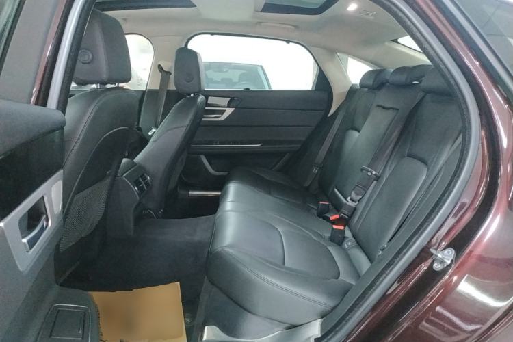 Used Jaguar XFL 2019 XFL 2.0T 200PS Two-Wheel-Drive Luxury Edition Left Rear Seat