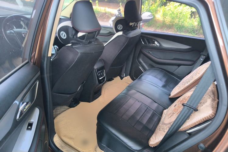 Used Baojun 560 2016 1.5T Manual Luxury Model
