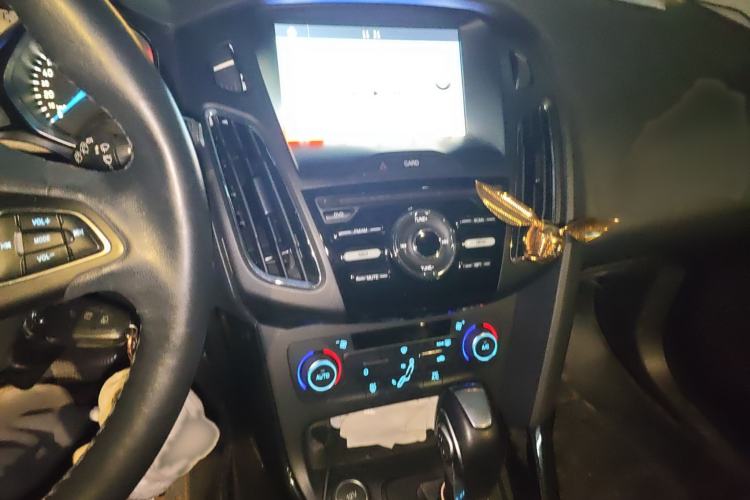 Used Ford Focus 2017 Hatchback EcoBoost 125 Automatic - Ultra-Powerful Style Edition with Smart Drive Features
