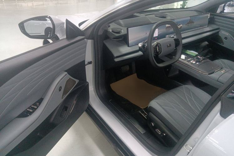 Used Geely Galaxy E8 2025 700 km Long-Range Intelligent Driving Version