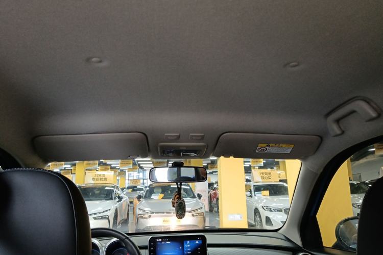 Used ORA Black Cat 2019 351 km Family Edition
