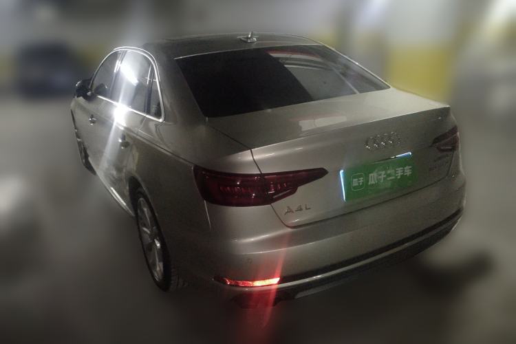 Used Audi A4L 2018 30th Anniversary Edition 40 TFSI Fashion Model
