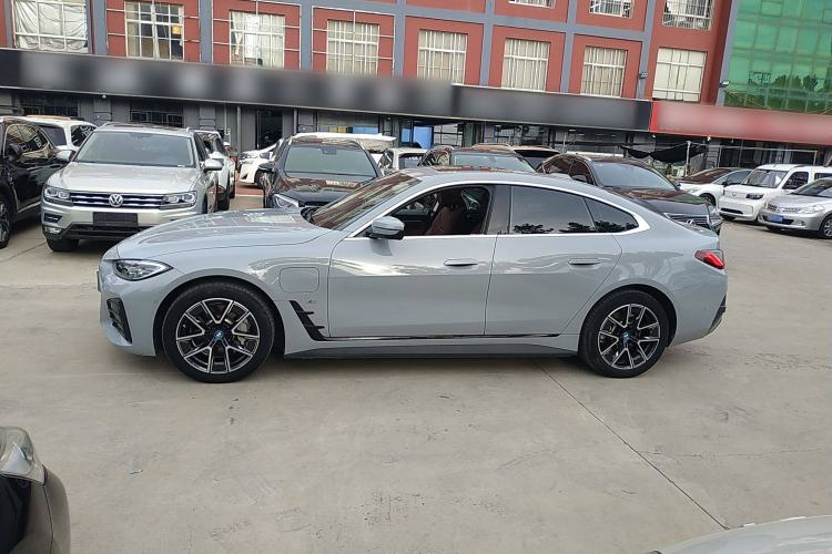 Used BMW i4 2023 eDrive35
