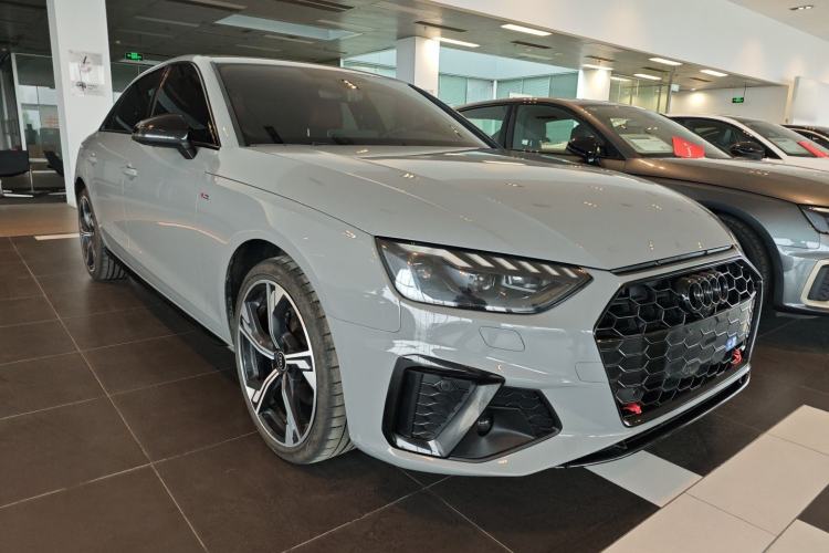 Used Audi A4L 2025 2 Million Units Enjoyment Version 40 TFSI Luxury Dynamic Edition B&O Starry Night Edition Exterior 1