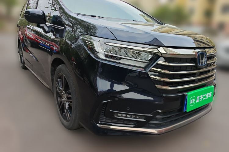 Used Honda Odyssey 2022 2.0L eHEV Sharp·Luxury Edition Front Right 45 Deg