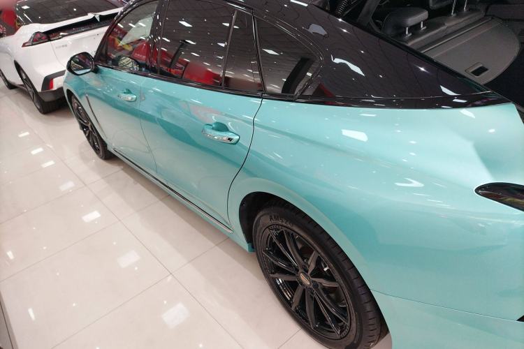 Used Hongqi H6 2023 2.0T ZhiZhen Edition
