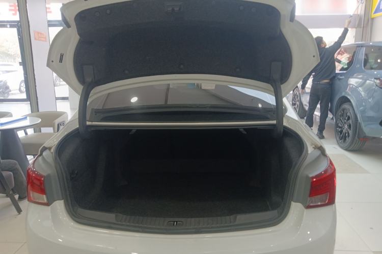 Used Buick Verano 2017 Sedan 15S Automatic Leading Model Trunk