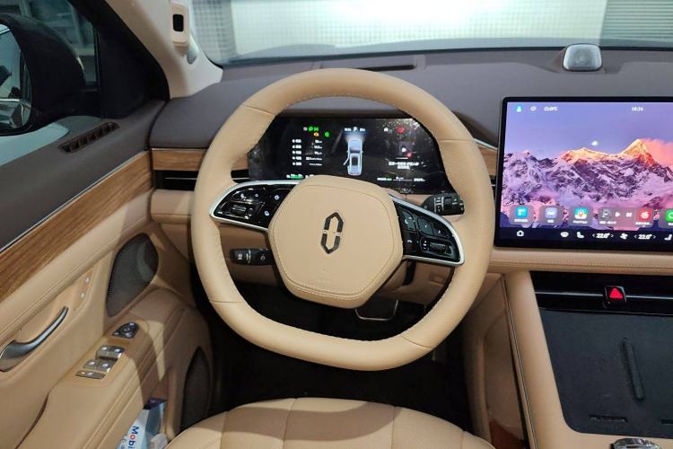 Used Hima AITO M7 2024 1.5T Rear-Drive Plus Version 5 Seats