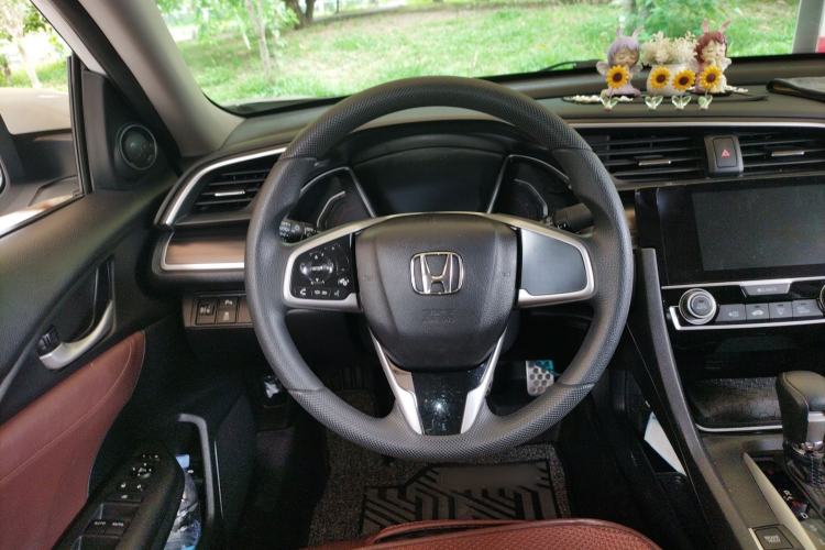 Used Honda Civic 2019 220TURBO CVT Dynamic Edition China VI Emission Standard Steering Wheel