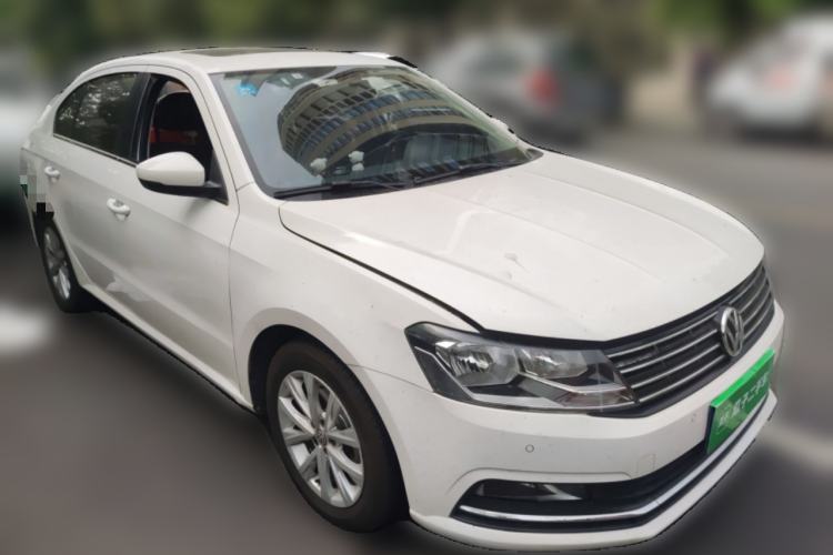 Used Volkswagen Lavida 2015 1.6L Automatic Comfort Edition
