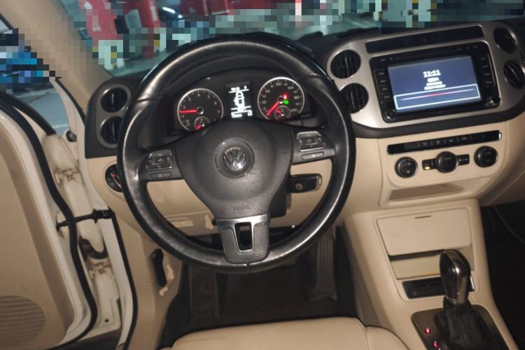 Used Volkswagen Tiguan 2013 1.8 TSI Automatic Two-Wheel Drive Comfort Edition Steering Wheel
