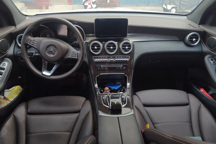 Used Mercedes-Benz GLC 2018 GLC 260 4MATIC Dynamic Edition
