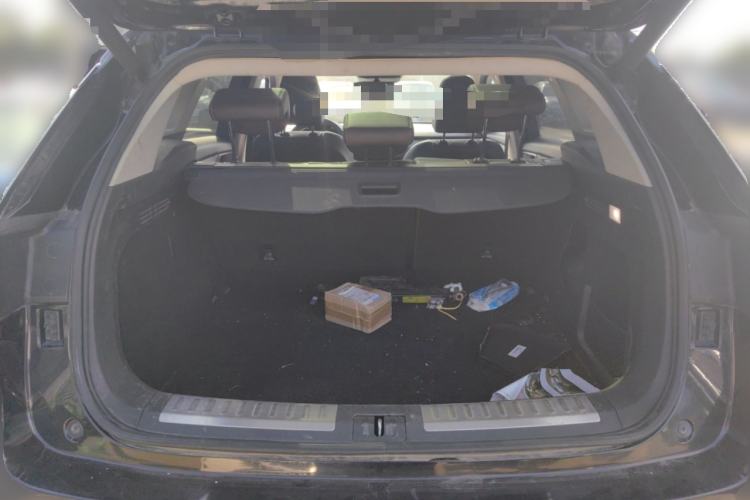 Used Wey VV6 2018 2.0T Two-Wheel-Drive Ultra-Luxury Version China V Standard
