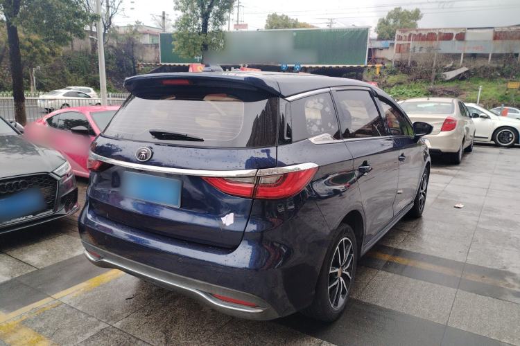 Used BYD Song MAX 2017 1.5T Manual Smart Connect Luxury 7-Seater
