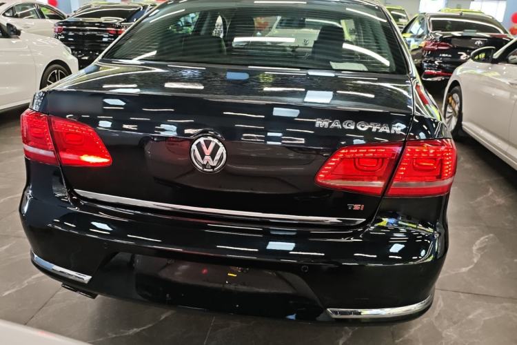 Used Volkswagen Magotan 2015 1.8TSI Luxury Model