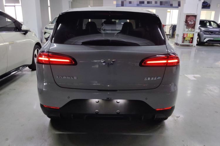 Used Wuling Bingo PLUS 2024 330 km Range Five-Seater Version
