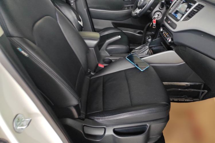 Used Kia Carens 2013 2.0L 7-Seater Automatic Standard Version China IV Standard