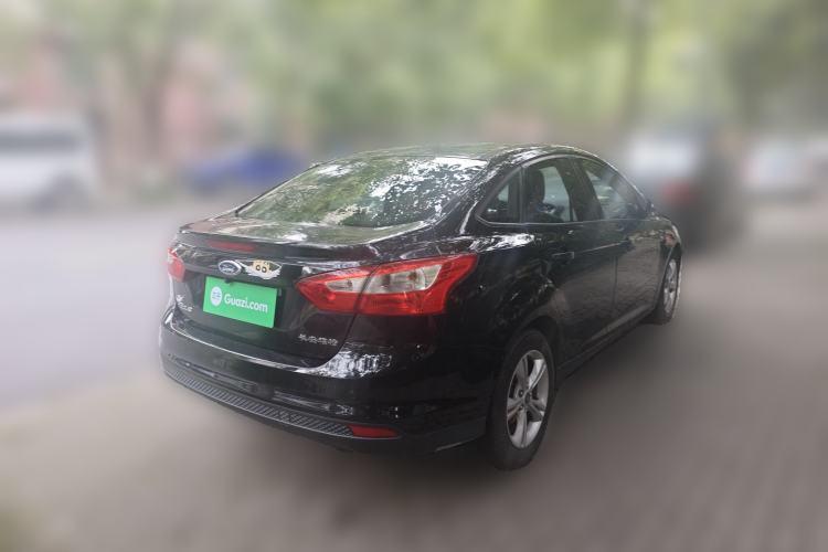 Used Ford Focus 2012 Sedan 1.6L Automatic Fashion Edition