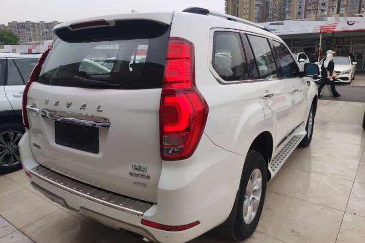 Used Haval H9 2015 2.0T Four-Wheel Drive Standard Model 7 Seats