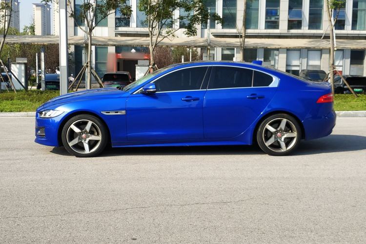 Used Jaguar XE 2017 2.0T 200 PS R-Sport