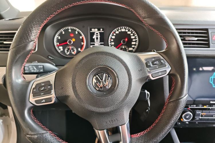 Used Volkswagen Sagitar 2013 2.0 TSI GLI