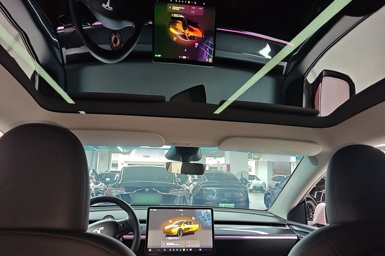 Used Tesla Model Y 2024 Long-Range All-Wheel-Drive Version
