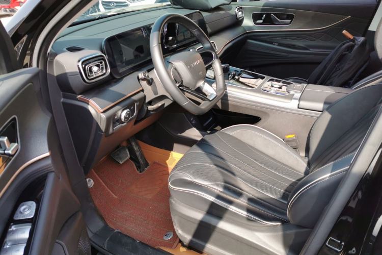 Used Chery Tiggo 9 2023 2.0T Dual-Clutch Two-Wheel Drive Leading Edition 5 Seats