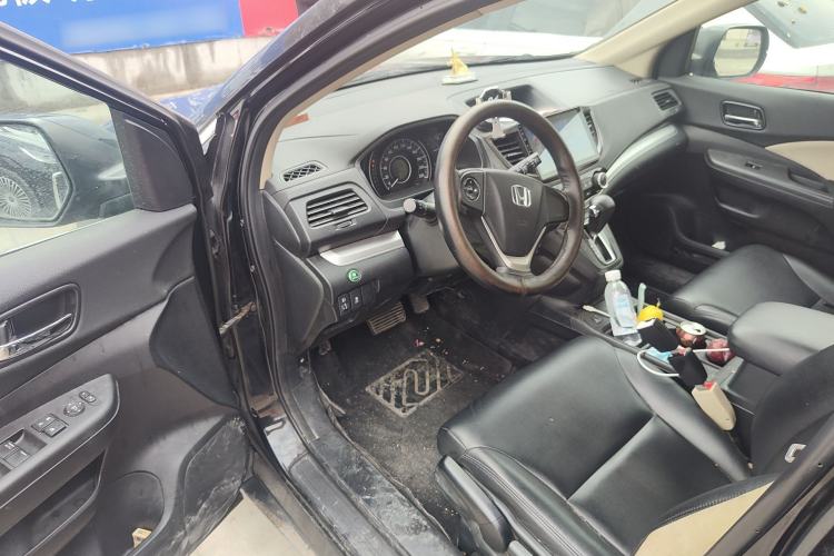 Used Honda CR-V 2016 2.0L Two-Wheel Drive Classic Edition