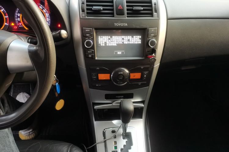 Used Toyota Corolla 2013 Special Edition 1.8L CVT ZhiKu GL-i Audio And AC Panel