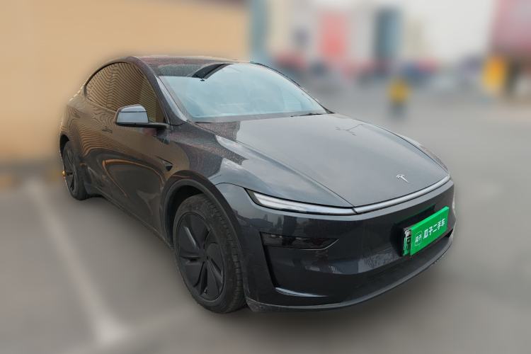 Used Tesla Model Y 2025 Long-Range All-Wheel Drive First Edition Front Right 45 Deg