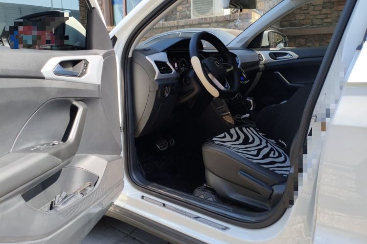 Used Volkswagen Tacqua 2020 280TSI DSG R-Line Driver Seat