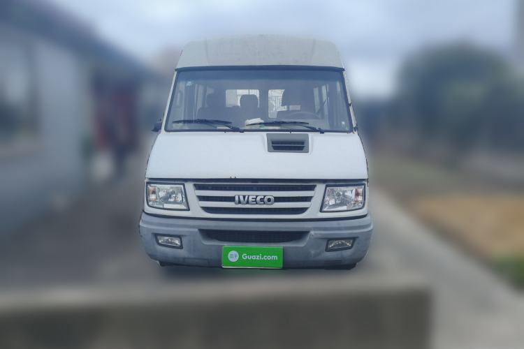 Used Iveco Daily 2014 2.5T-A35 NJ6484ACM47Z4