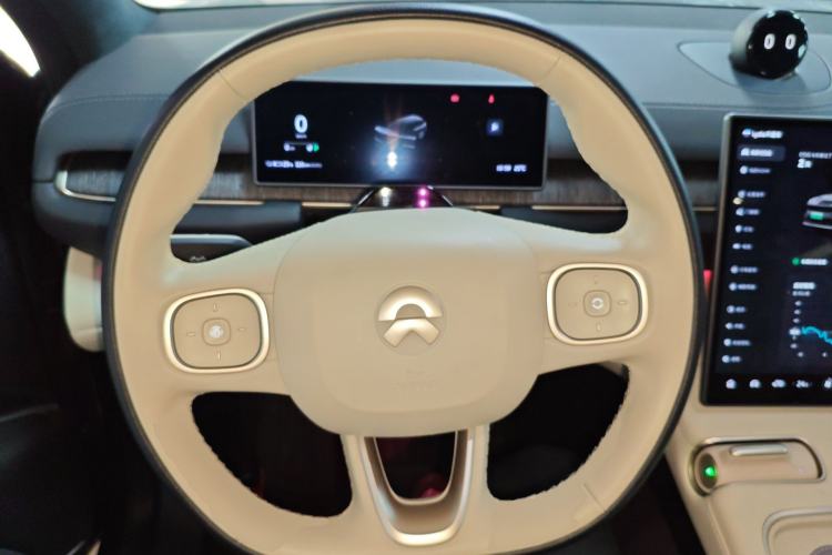 Used Nio ES6 2024 75 kWh
